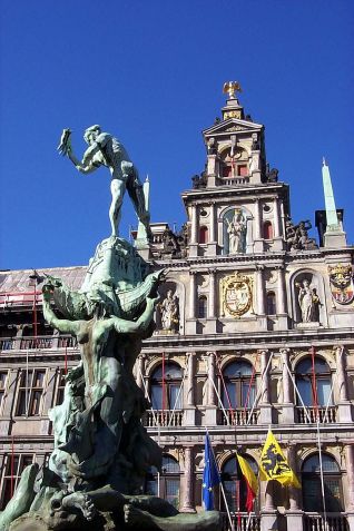 800px-Antwerp_-_by_Craig_Wyzik